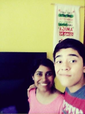 Si me sigues ¡Te que quemo tu casaaa!:D Naa... si me sigues Te sigo;)