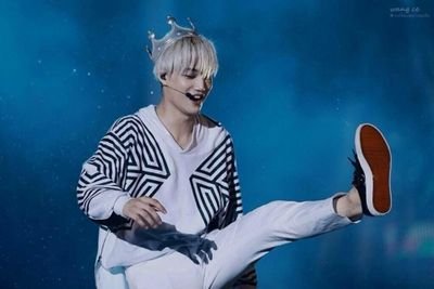 parody EXO Kai -1994 .she looks so perfect standing there in my American Apparel underwear @ulzzhyunjin.