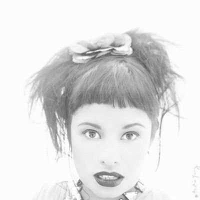 Cantante y Compositora.
La Reina de la Anarcumbia