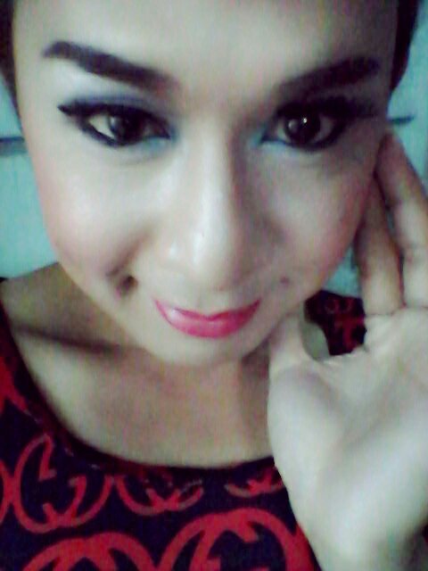 Aq shemale|waria,..freelance make up