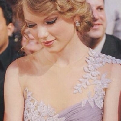 Dont follow this account. Please go follow @SwiftGreys13 !! xoxo