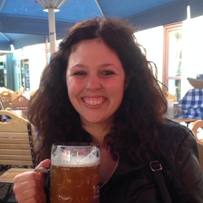 Chicago political chick who enjoys stiff margaritas, public transportation, karaoke, cooking, laughter and bad tv.