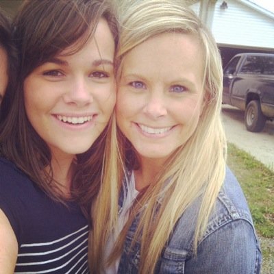 hannahgb10's profile picture. 