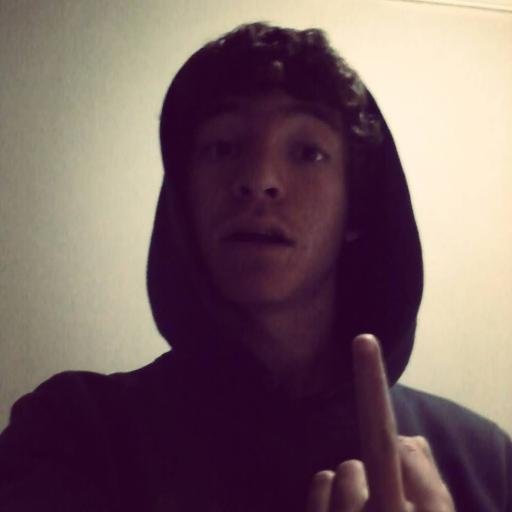 eu amo a @Dudenha_correa mais que tudo, se pa nem vivo mais sem ela s22
