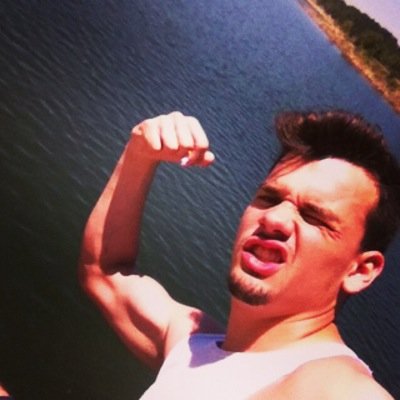 1015811414's profile picture. 11/11/2009 ❤️
#TeamLiverpool