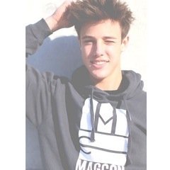 CAM IS MY EVERYTHING:) 0/9:(