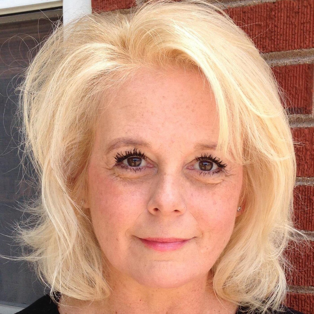 Entrepreneur, appreciation marketing, online marketer, wife, mother and passionate in helping others achieve their dreams.