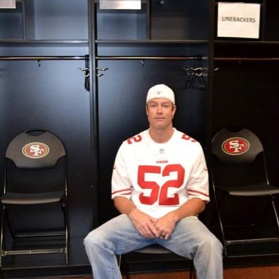 DiabloDelSol21's profile picture. Amateur rec league hoops star stiil waiting for that pro scout searching D leagues for a fortyish swingman with diminishing skills.