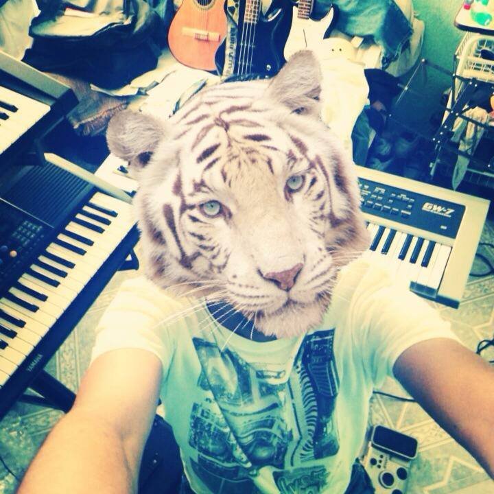 Músico creador de videos, fan de Queen, clásica, Rock y electrónica, diviertete en mi canal