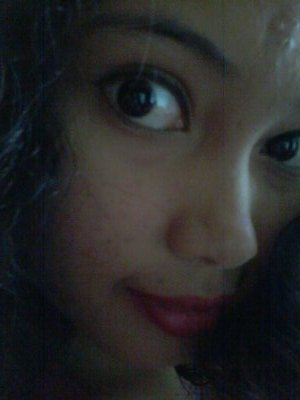 menghadapi masalah dengan tetap tabah,dan selalu menyebut namanya ALLAH sahabatku.. ♡♡:-):-):-*