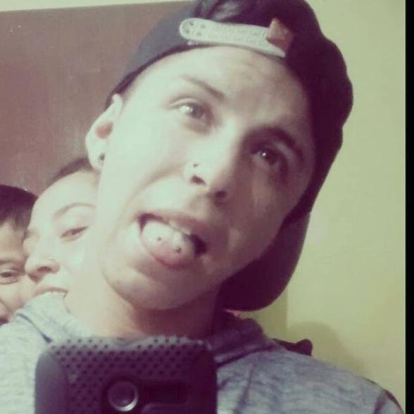 kamiloignacio1's profile picture. caer esta permitido  levantarse es obligación