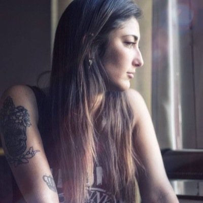 pupaaaa's profile picture. Dirección de arte, estoy del lado de la luz pero twitter me pone hater