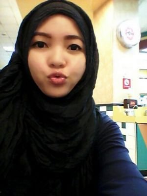 icha_cha91's profile picture. Katanya sih S. Kep :) | Hijab Wearer | Hijab stylish by my own :D