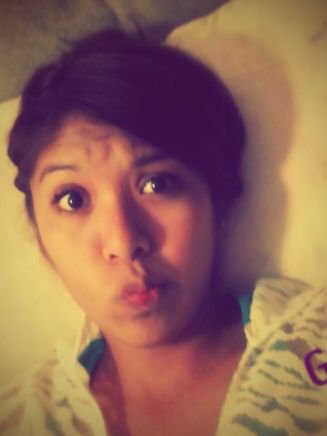me gusta platikar soy muy alegre y me gusta socialisar a a