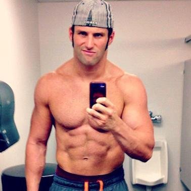 FighingBroskix's profile picture. Just fighting my way to the top. Be a Broski not a Hoeski. Single.