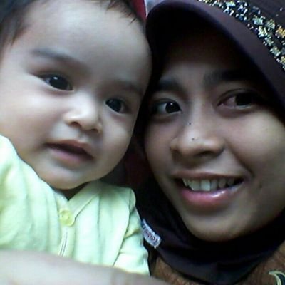 DellaSyam's profile picture. 