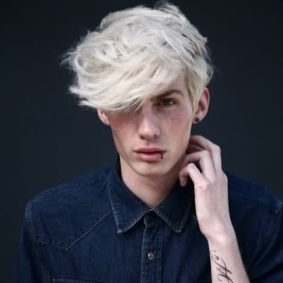 Hai I'm Jack Frost! The guardian of fun! ~ Fun is the only way to go. [ 16 in human years ] { #PJO #RP }