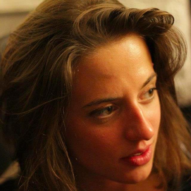 Journaliste. Scénariste. Réalisatrice du dimanche. Ex @dnatweets @TF1 @le_Parisien