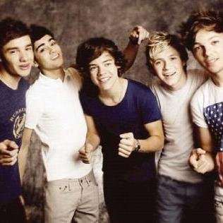 hi!! i followed you  cuz your awesome and special...you dont have to waste your follows and follow this acc, I'll love you anyways 
byebye i love one direction