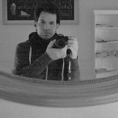 International commercial photographer.
