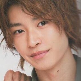[Johnny's Junior] Roleplaying of Travis Japan's Abe Aran. Icecream and Tonkatsu. Otaku. fluffy shirokuma @FAKESORA ❤ Kinkyori Renai ~Season Zero~'s main lead