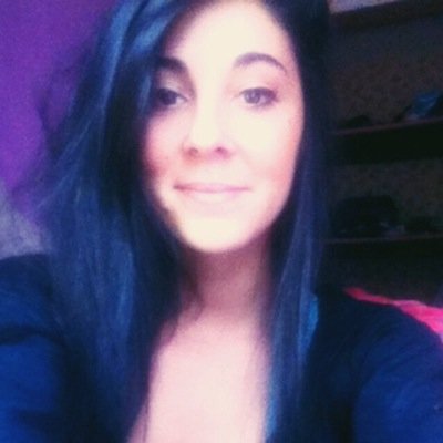 Ne fais jamais l'amour dans ton jardin, car l'amour est aveugle, mais pas ton voisin.