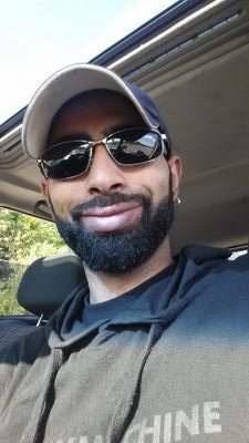 slymand32's profile picture. 