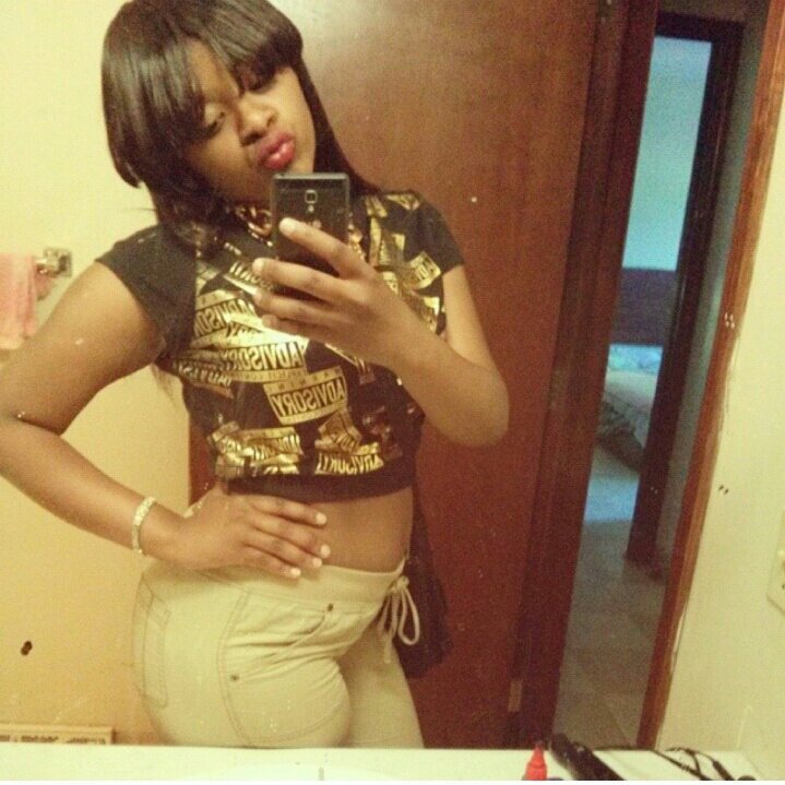 , single as a dollar bill♥ | not looking for no love at all... but you can follow me & then follow my IG: cold_biotchh✌:) #5:03♥