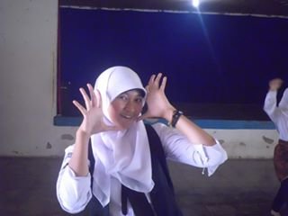 48 family admirer. I just calm member but cool dancer. Would you see my dance? Let's support Hanafubuki48! ^^