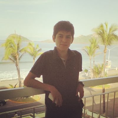 Soy un agradable que le gusta mucho las amistades y que te ayuda cuando puede:)