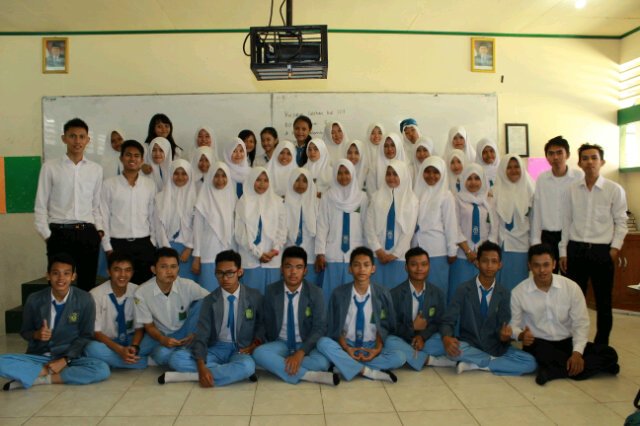 @X_Awesome48 @XI_Barbie48 | Bunda Suparti | Kelas Paling Ribut Seangkatan Tapi juara Pararel ada jua disini | Atas lab resep 1 parak lawan kanjur