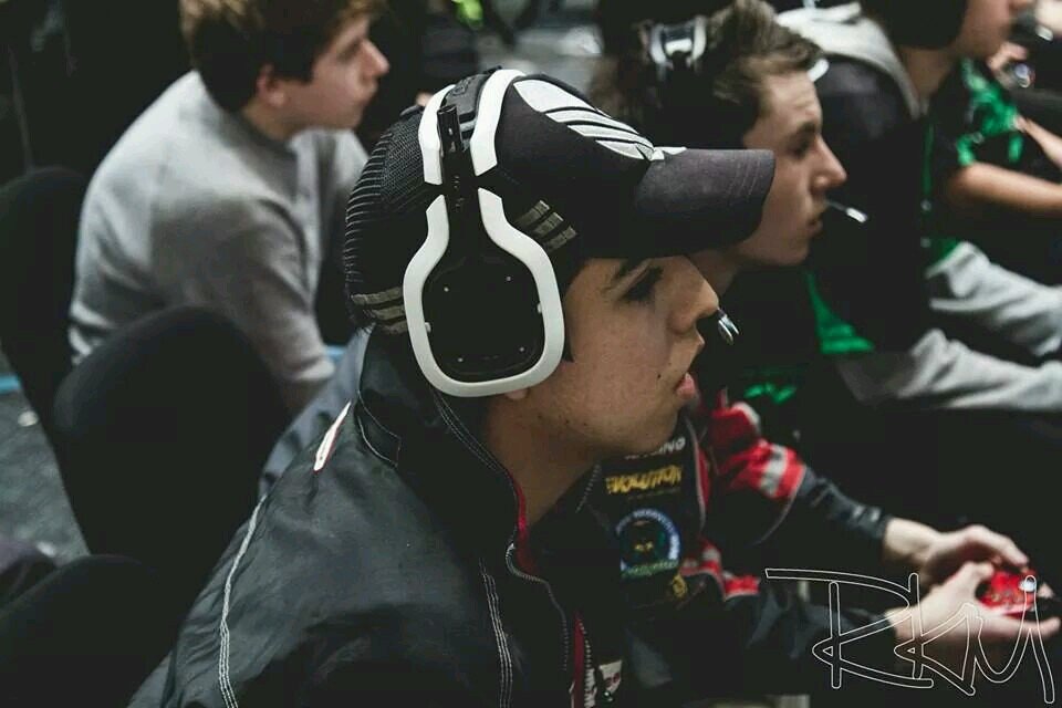 Just a gamer 🎮 Mostly playing Destiny 2 and Genshin Impact/HSR/ZZZ