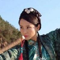 《射雕英雄传》 东邪黄药师和冯衡的女儿｜北丐洪七公的徒弟｜丐帮第十九代帮主，练成了打狗棒法｜朋友： @2008_YangKang 和 @2008_MuNianCi ｜喜欢上：郭靖｜《神雕侠侣》跟郭靖成亲之后有了孩子： @2006_GuoFu ， @2006_GuoXiang 和郭破虏