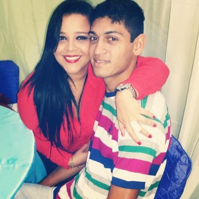 Apenas sorria.. (: Eu sei que às vezes parece difícil, mas sorria. Quem sabe o seu sorriso, não alegra o dia de um outro alguém.  ✌