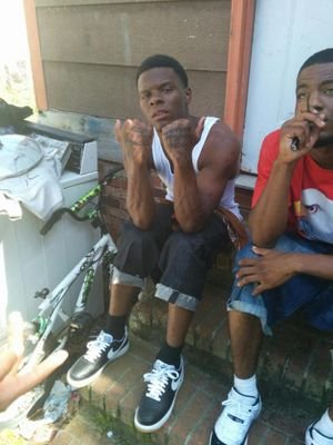 loe loe 32 32, fuck hoes, smoke gas, get $$$ by any means the loe way