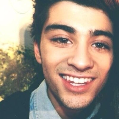 ask for a follow back on @raybanzouis
