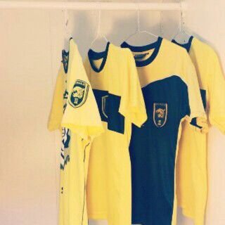 يمنيه ي عيني، عالمي كله اتحاد،
اذكرو الله لاإله إلا الله
