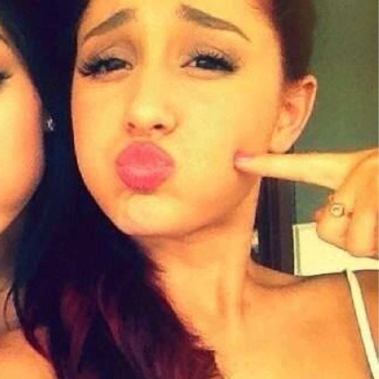 【♡Ariana noticed me on 14,Nov♡ 】InoInadonesian-Japanese /ARIANATOR /BELIEBER / Love☞☞@ArianaGrande /@justinbieber / SelenaG / figure skate / 羽生結弦
