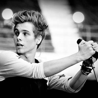 5SOS IS LIFE #michaelgirl