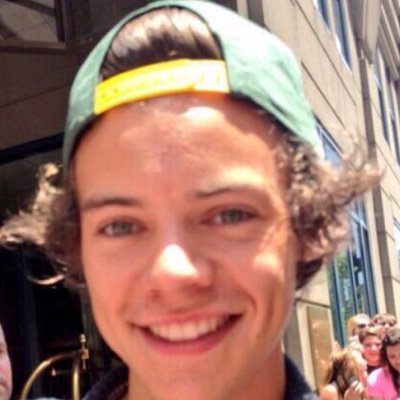 hi! 
 @punkcliffrxd 
gave you a free follow, so please follow her back! thanks and ily