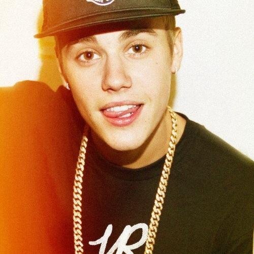 The world against Justin, The Beliebers against the world! This is a lot of love!♥