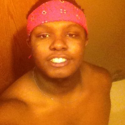 Cool laid back kid who like to smoke so just follow me back ️