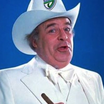 MFhsaa's profile picture. I know nothing about most sports except football. I ❤️ helmets!