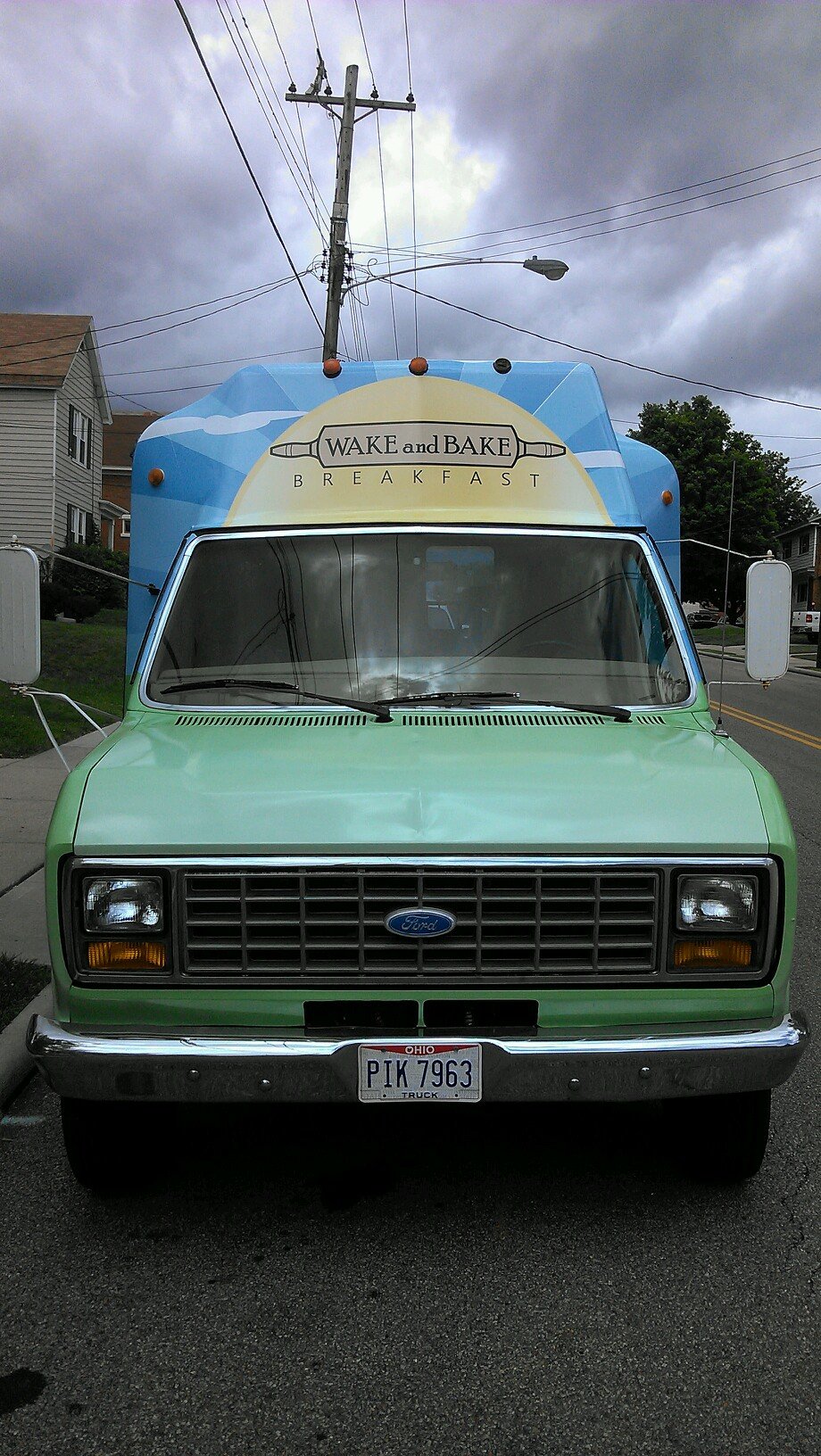 Food Truck. Cooking up breakfast from scratch, just like grandma,Only Better! We are local folks, using local products. Don't sleep. Wake and Bake!