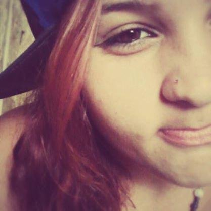 Sou como você me vê...posso ser leve como uma brisa ou forte como uma ventania,depende de quando e como você me vê passar..