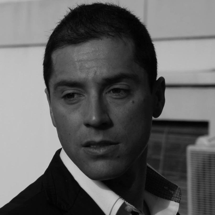 ZacariasFB's profile picture. Social Media Strategist, creativo publicitario y vital. Poliedro irregular.  Si no me ves conectado estoy en la montaña. En ocasiones bebo mosto. Ultratrail.