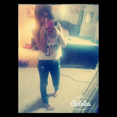 Ig-Mirellaorozco✊ Follow? new  Twitter Summer ⛅ Lms✏ -who cares what people think -