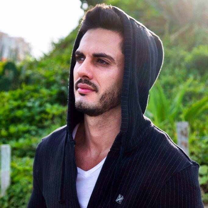 Brazilian Singer & Songwriter
