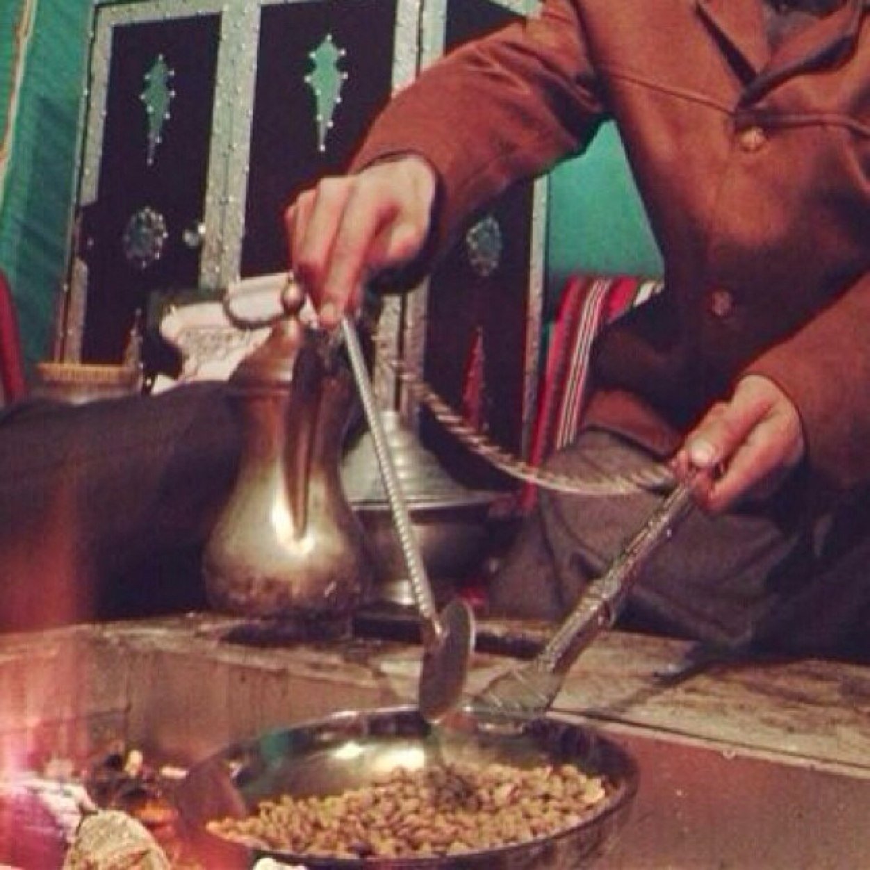 ( سبحان الله وبحمده سبحان الله العظيم ) ثلاثة لابد ان تستقر في ذهنگ: لانجآة من الموت لاراحة في الدنيآ لاسلآمة من گلام الناس