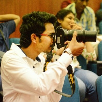 mechanical engineer .  Photographer